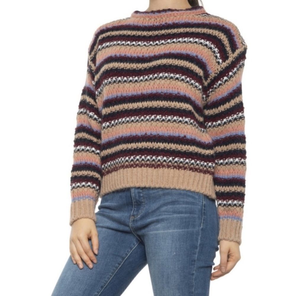 NWT Elsamanda wool chunky sweater. Small